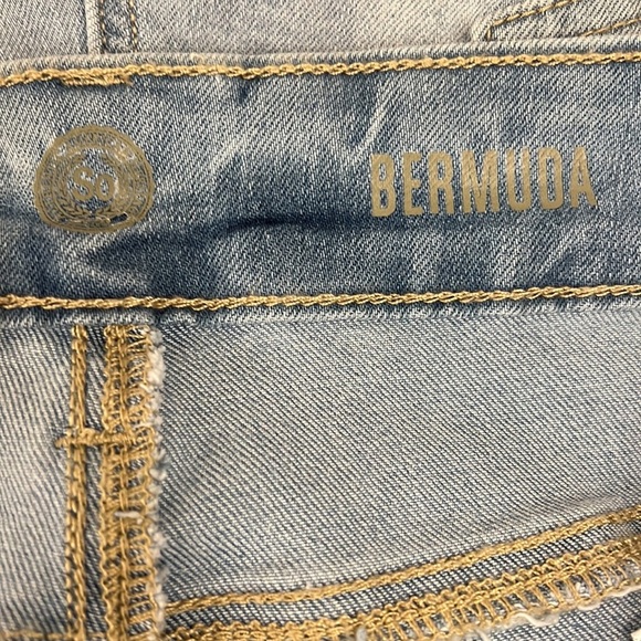 So Bermuda Shorts - Picture 11 of 12